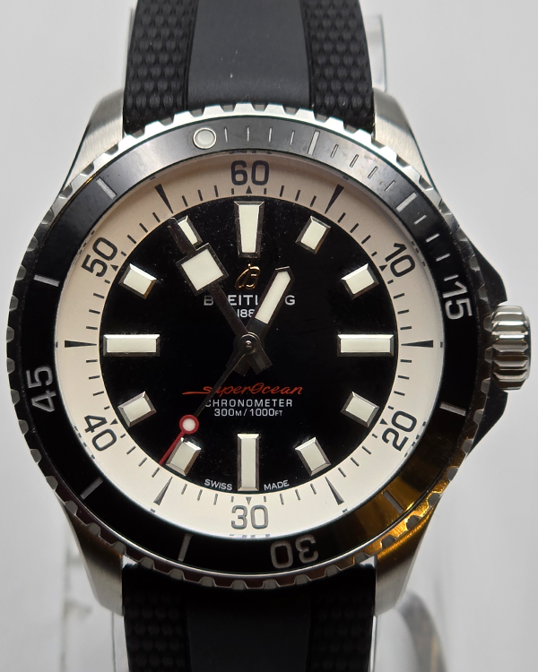 Breitling Superocean 42MM Black Dial Rubber Strap (A17375211B1S1)