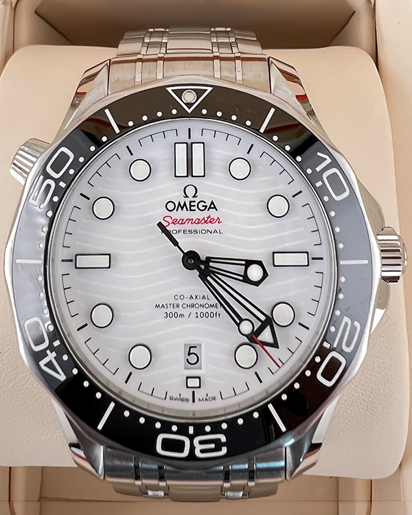 2020 Omega Seamaster Diver 300M 42MM White Dial Steel Bracelet (210.30.42.20.04.001)