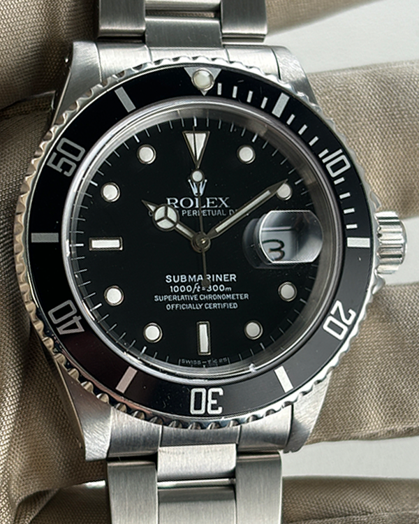 Rolex Submariner Date 40MM Black Dial Oyster Bracelet (16610)