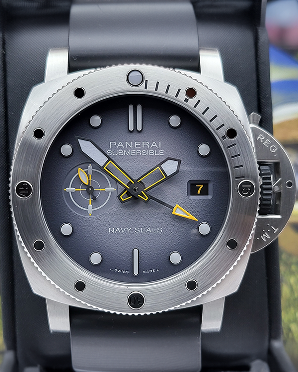 No Reserve - 2023 Panerai Submersible GMT Navy Seals 44MM Strap Grey Dial (PAM01323)