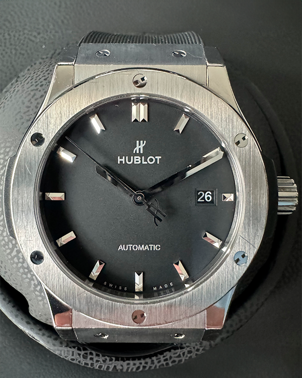 2021 Hublot Classic Fusion 42MM Black Dial Rubber Strap (542.NX.1171.RX)