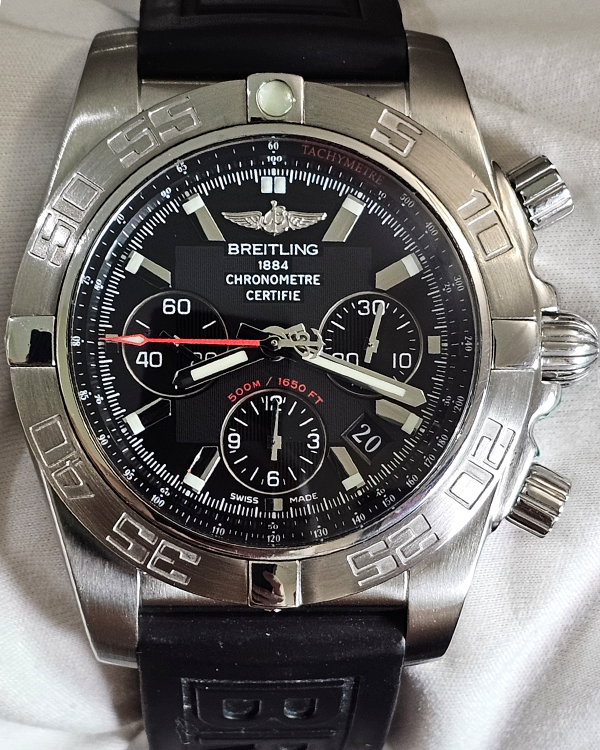 Breitling Chronomat 44MM Black Dial Rubber Strap (AB0110)