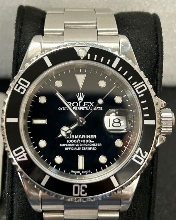 Rolex Submariner Date 40MM Black Dial Steel Bracelet (16610)