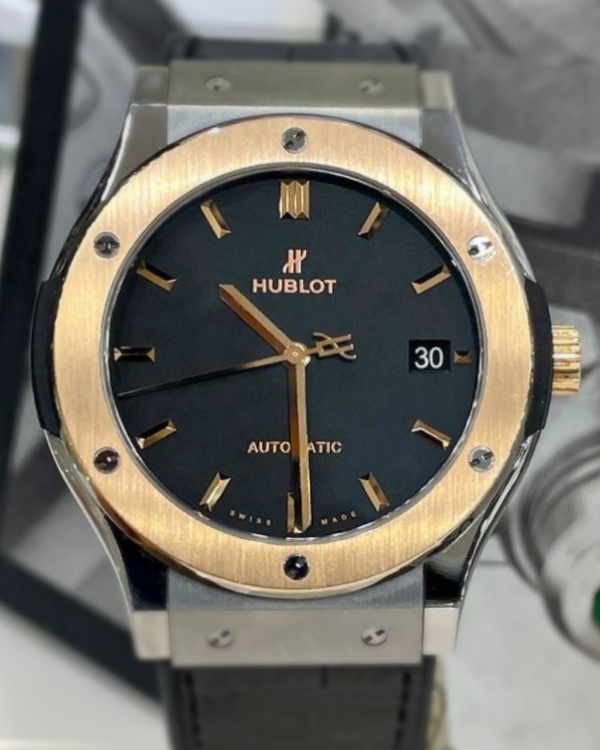 2019 Hublot Classic Fusion 45MM Black Dial Leather/Rubber Strap (511.NO.1181.LR)