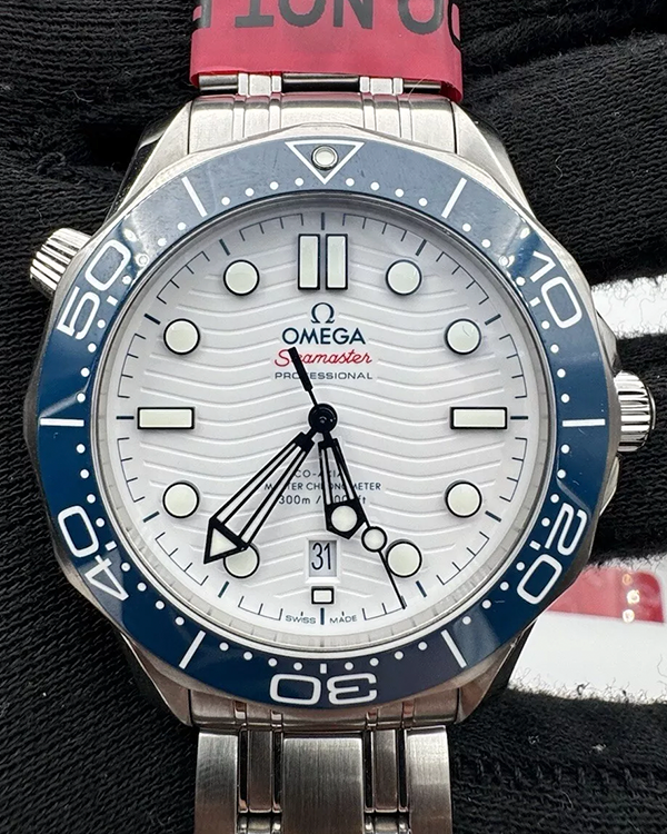 2021 Omega Seamaster Diver 300M "Tokyo 2020" 42MM White Dial Steel Bracelet (522.30.42.20.04.001)