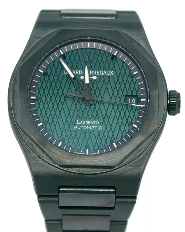 2023 Girard Perregaux Laureato "Aston Martin" 38MM Green Dial Ceramic Bracelet (81005-32-3080-1CX)