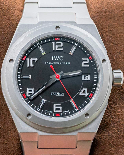 IWC Schaffhausen Ingenieur AMG Mercedes-Benz Edition 42.5MM Black Dial Titanium Bracelet (IW322703)