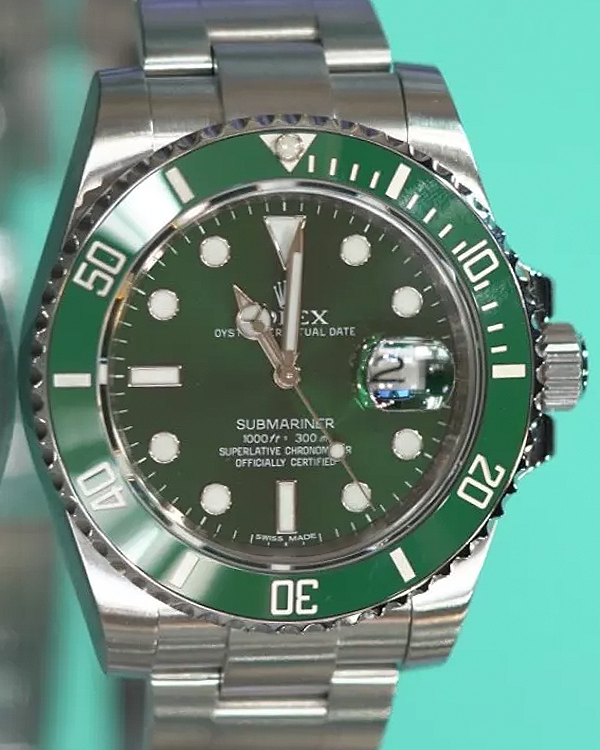 2017 Rolex Submariner  Date “Hulk” 40MM Green Dial Oyster Bracelet (116610LV)