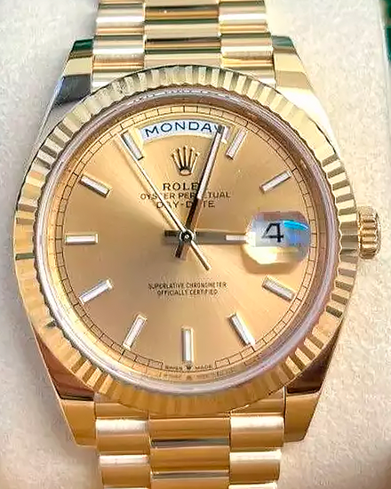 2020 Rolex Day-Date 40MM Champagne Dial Yellow Gold President Bracelet (228238)