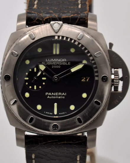 2015 Panerai Submersible L.E. 47MM Black Dial Leather Strap (PAM00364)