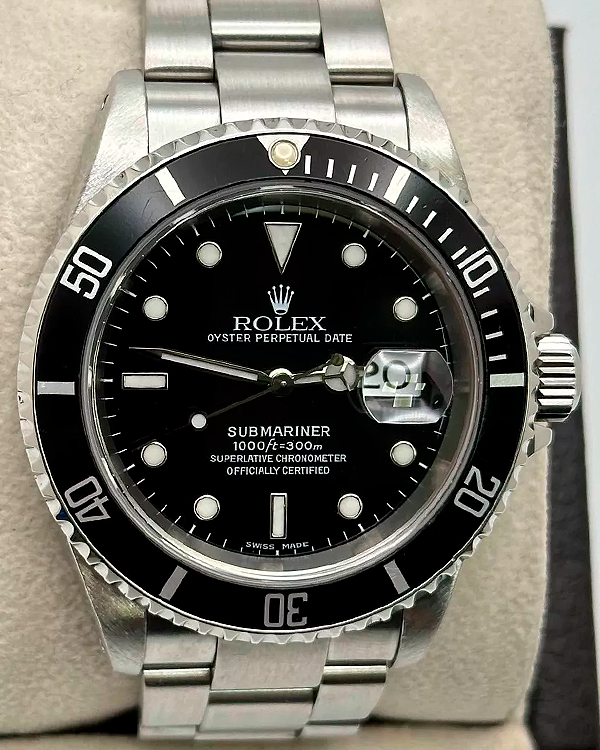 2001 Rolex Submariner Date 40MM Black Dial Oyster Bracelet (16610)