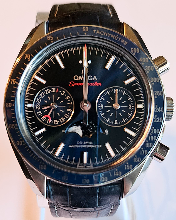 2023 Omega Speedmaster Professional Moonwatch Moonphase 44.25MM Blue Dial Leather Strap (304.33.44.52.03.001)