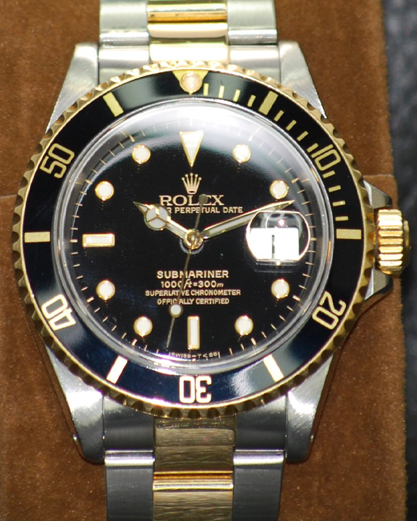 Rolex Submariner Date 40MM Black Dial Two-Tone Bracelet (16613LN)