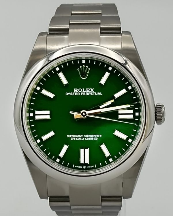 2023 Rolex Oyster Perpetual 41 No-Date Green Dial (124300)