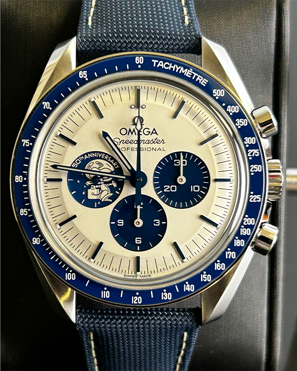 No Reserve - Omega Speedmaster Anniversary Series  Co-Axial Master Chronometer “Silver Snoopy Award” (310.32.42.50.02.001)