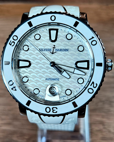 Ulysse Nardin Lady Diver 40MM Mother of Pearl Dial Rubber Strap (8103-101-3/00)