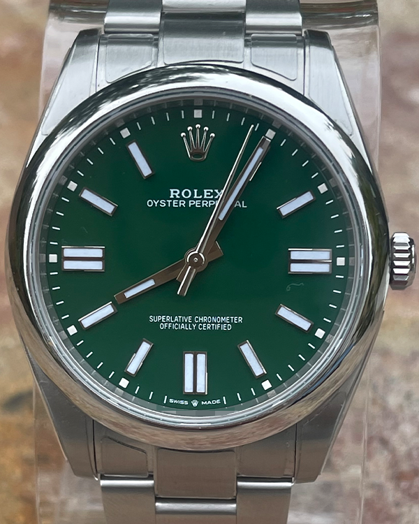 2022 Rolex Oyster Perpetual 41 Green Dial Oystersteel (124300)