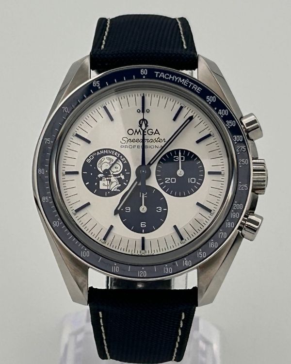 2023 Omega Speedmaster 50th Anniversary "Silver Snoopy Award" Chronometer (310.32.42.50.02.001)