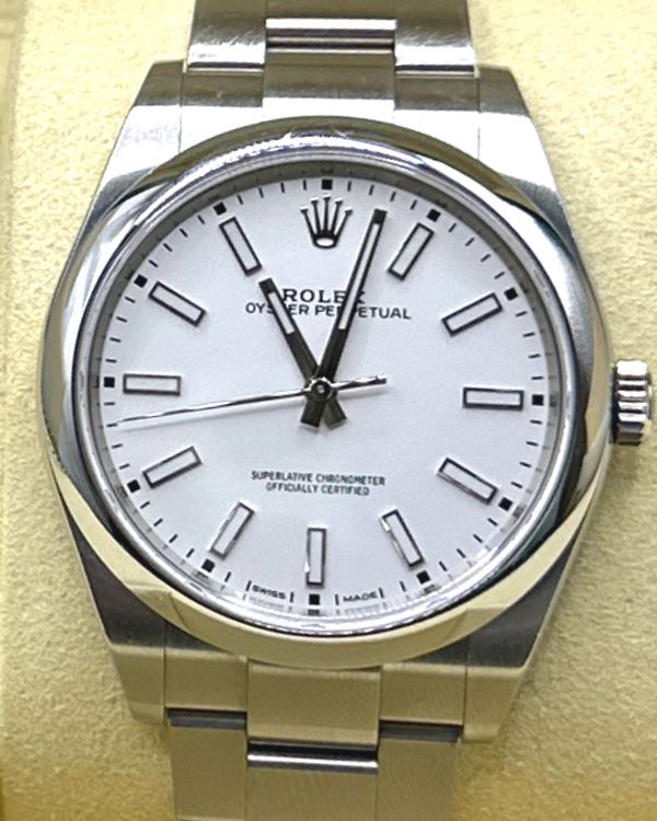 Rolex Oyster Perpetual Oystersteel White Dial (114300)