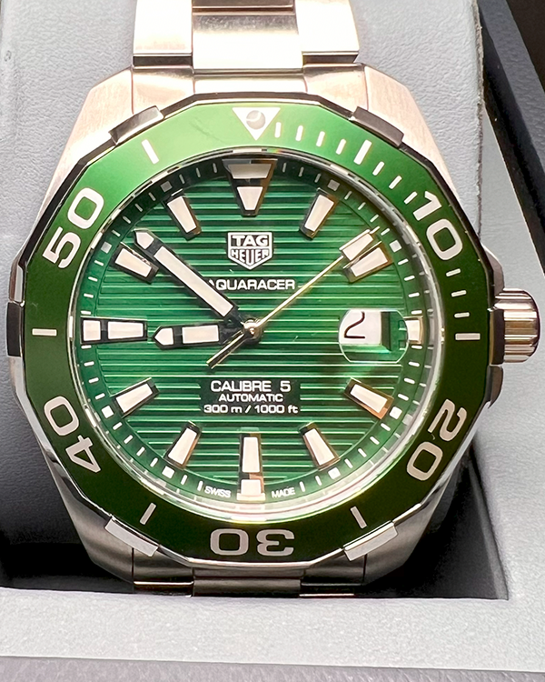 No Reserve - TAG Heuer Aquaracer 300M 43MM Green Dial Steel Bracelet (WAY201S.BA0927)