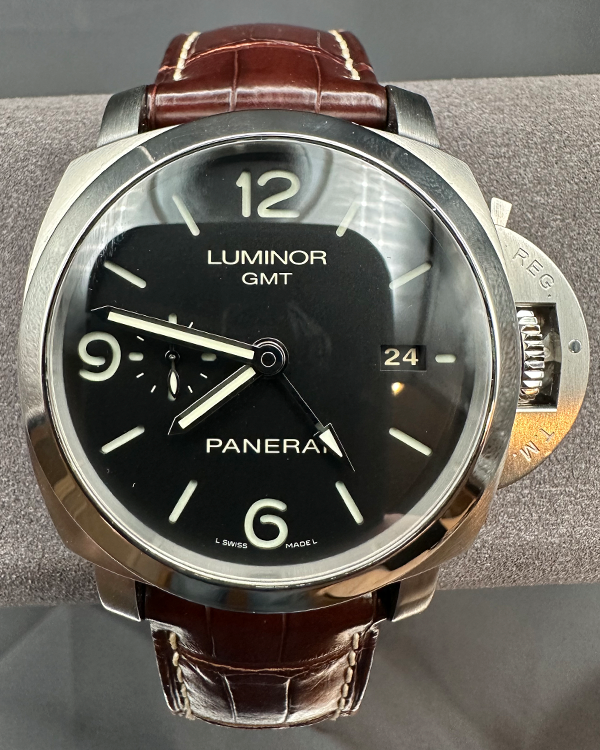 No Reserve - 2016 Panerai Luminor 1950 3 Days GMT Steel Black Dial (PAM00320)