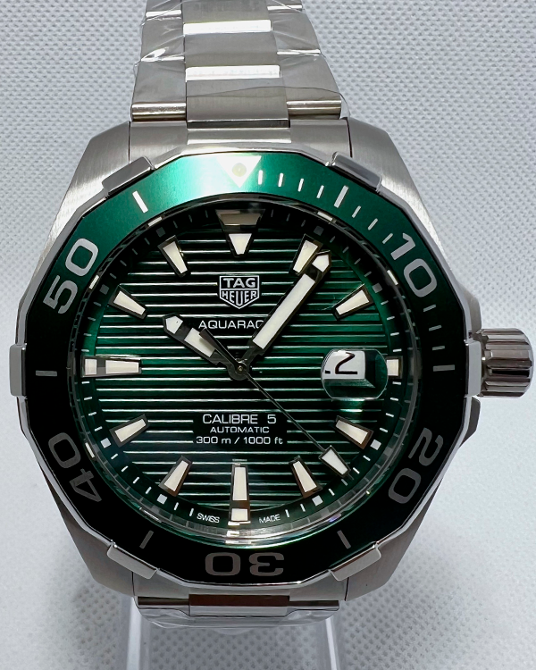 No Reserve - 2022 TAG Heuer Aquaracer 300M 43MM Green Dial Steel Bracelet (WAY201S.BA0927)